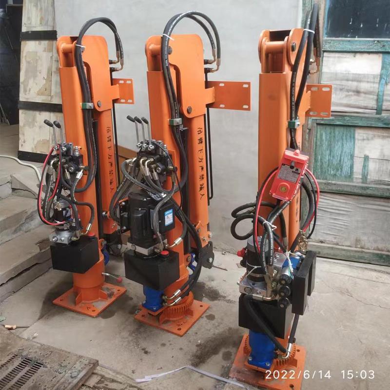 乌达区重汽蓝牌随车吊 3.2吨 国六动力强 液压驱动 农用自卸起重机